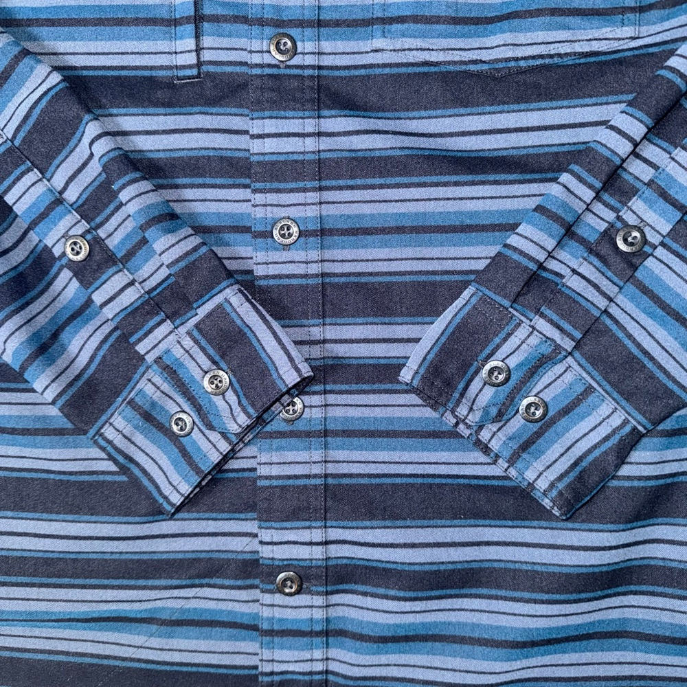 Men's Duluth Untucked Alaskan Hardgear Button-down Standard fit Medium Striped - Picture 5 of 12